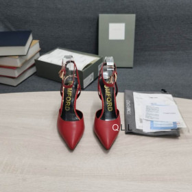 Tom Ford Leather Padlock Pointed Toe Pumps In Red