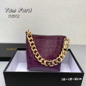 Tom Ford Thick Chain Crocodile Pattern Underarm Bag In Purple