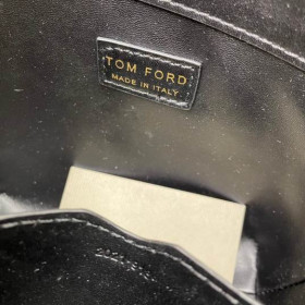 Tom Ford Thick Chain Crocodile Pattern Underarm Bag In White