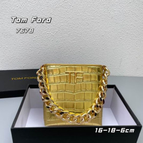 Tom Ford Thick Chain Crocodile Pattern Underarm Bag In Yellow
