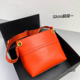Tom Ford Embossed Shoulder Bag In Red