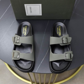 Tom Ford Men's Leather Flip Flops In Grey02