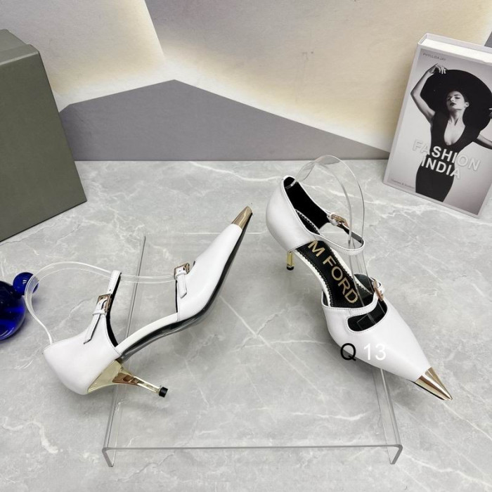 Tom Ford 7,5 cm Duas Cinta Metálica-Tampão do Dedo do pé de Couro Bombas Em Branco