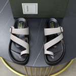 Tom Ford Homens do Couro Flip-Flops Em Branco