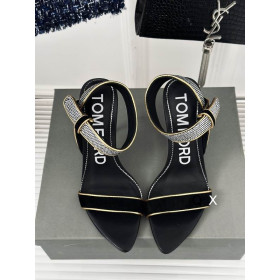 Tom Ford 10cm de Veludo Assimétrica de Cristal Sandália Em Black08