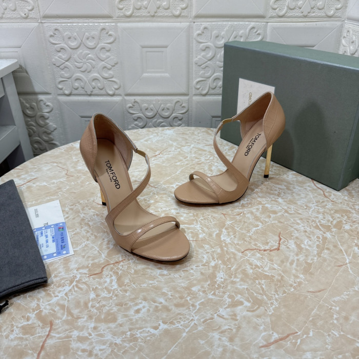 Tom Ford 10.5 cm Krokodil Magas Sarkú Szandál A Meztelen