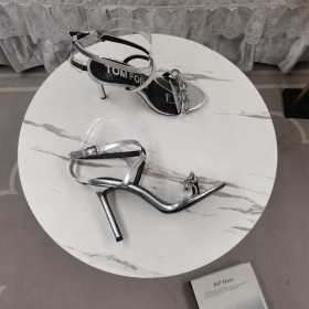 Tom Ford 10,5 cm-es Bőr Arany Lánc Szandál Ezüst