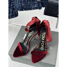 Tom Ford 10cm Selyem Szalag Bársony Szandál A Bordó