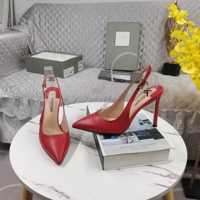 Tom Ford 10.5 cm Lonracha Leathair Angelina Slingback I ndath Dearg