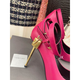 Tom Ford Patrún Crogall Glas Fraincín Rúitín Wrap Ladhar Luaigh Caidéil Pink