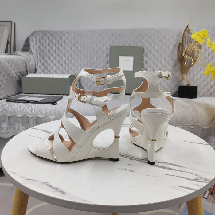 Tom Ford 11cm Lucido Timbrato in Pelle di Coccodrillo Paradis Gabbia Sandalo In Bianco