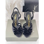 Tom Ford Velvet Bow Sandalo In Nero