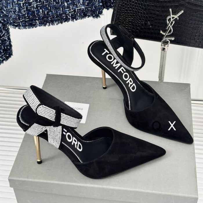 Tom Ford(トム-フォード10cmベルベットの非対称の結晶トポンプBlack01