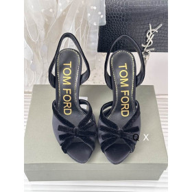 Tom Ford(トム-フォードベルベットのボウダの黒