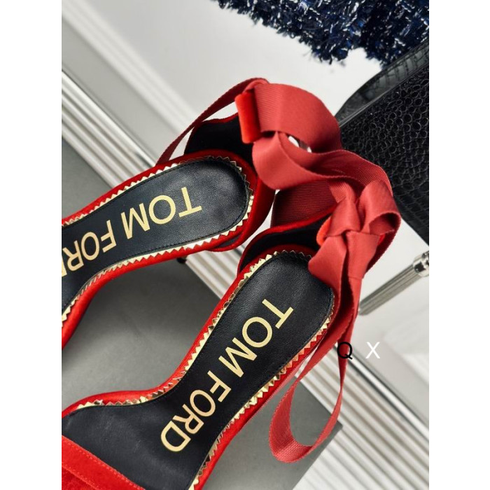 Tom Ford 10cm Silke Bånd av Fløyel Sandal I Rødt