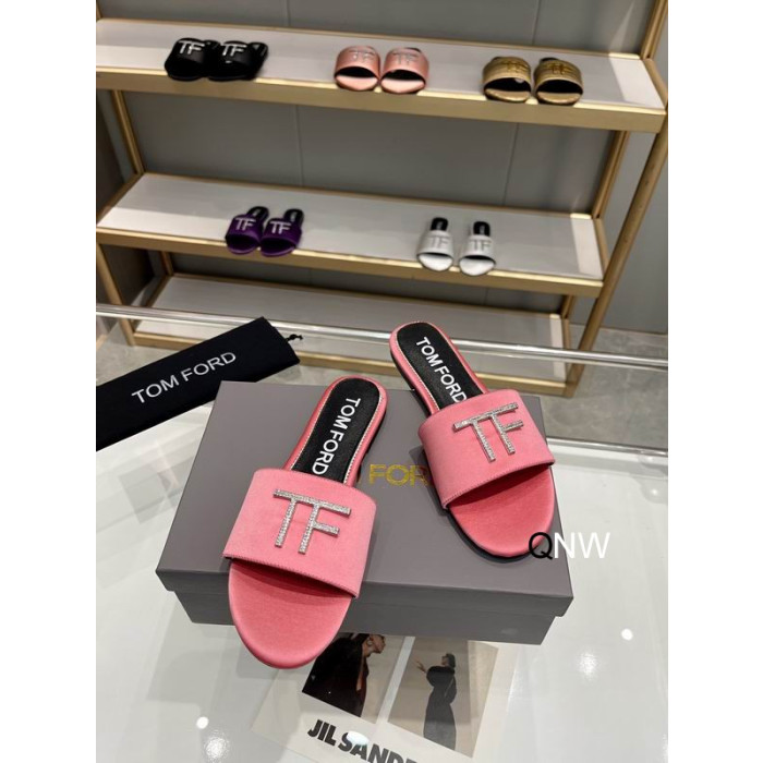 Skórzana Wodna z logo Tom Ford TF Różowy