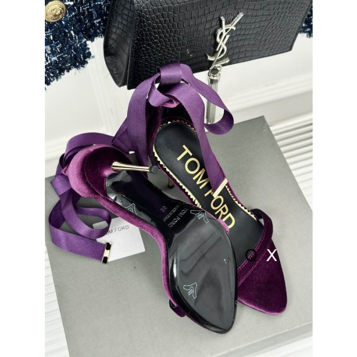 Aksamitna Сандалия Tom Ford Z Jedwabną Taśmą o długości 10 cm Kolor Fioletowy