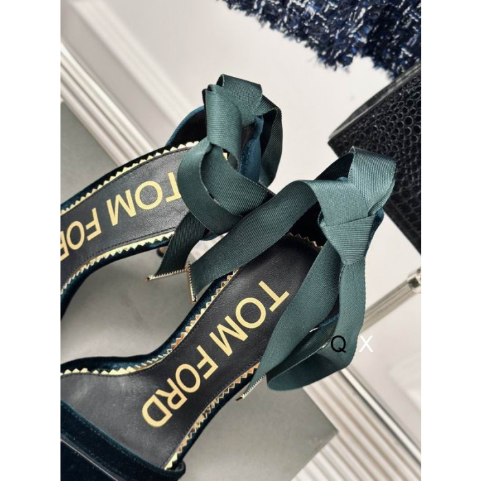 Aksamitna Сандалия Tom Ford Z Jedwabną Taśmą o długości 10 cm Zielony
