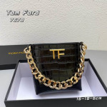 Torba do Pachy Z Wzorem Krokodylej skóry Na Grubym Łańcuchu Tom Ford w Kolorze Czarnym
