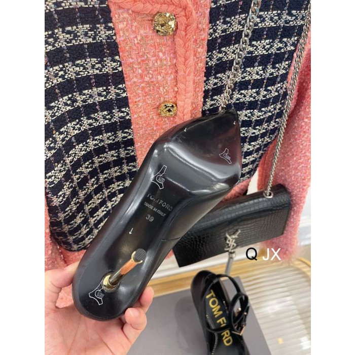 Tom Ford Kožené Visiaci Zámok Členok Zábal Ukázal Prst Čerpadlá V Čiernej Farbe