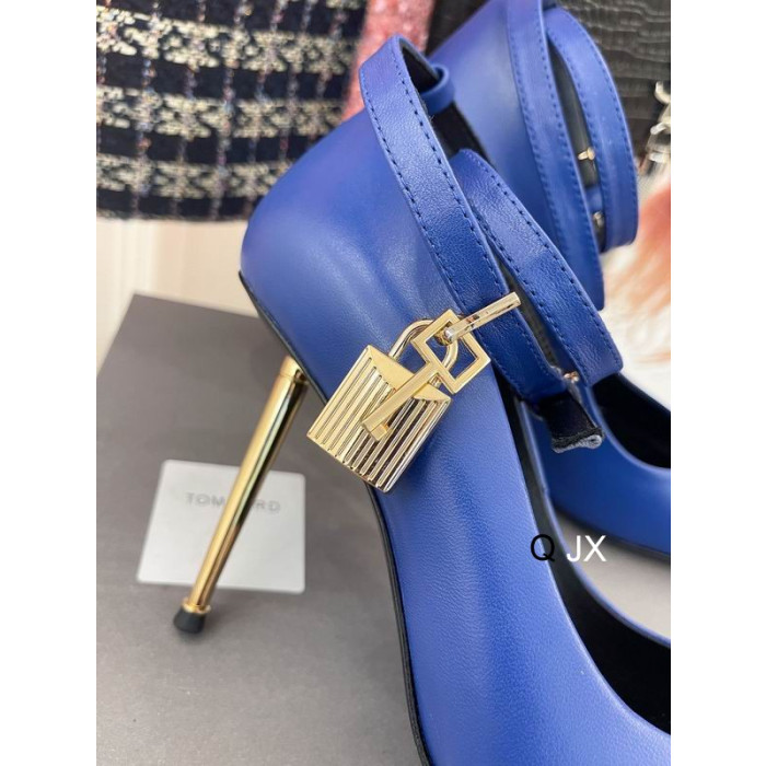 Tom Ford Kožené Visiaci Zámok Členok Zábal Ukázal Prst Čerpadlá V Modrej