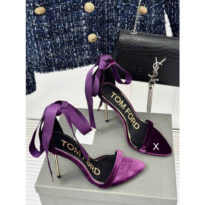 Tom Ford 10 cm Hodvábnou Stuhou Zamatovej Sandál V Fialová