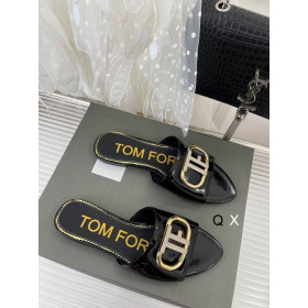 톰 포드 Patent Leather TF 로고 슬라이드 블랙