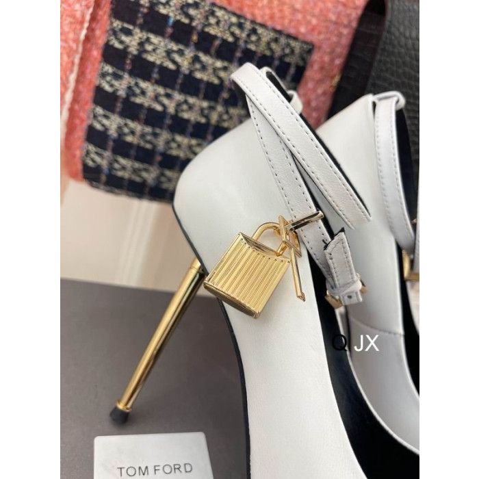 Cipele-čamaca Tom Ford S Kožnim Dvorcu na Щиколотке I Oštrim Vrhom Bijele Boje
