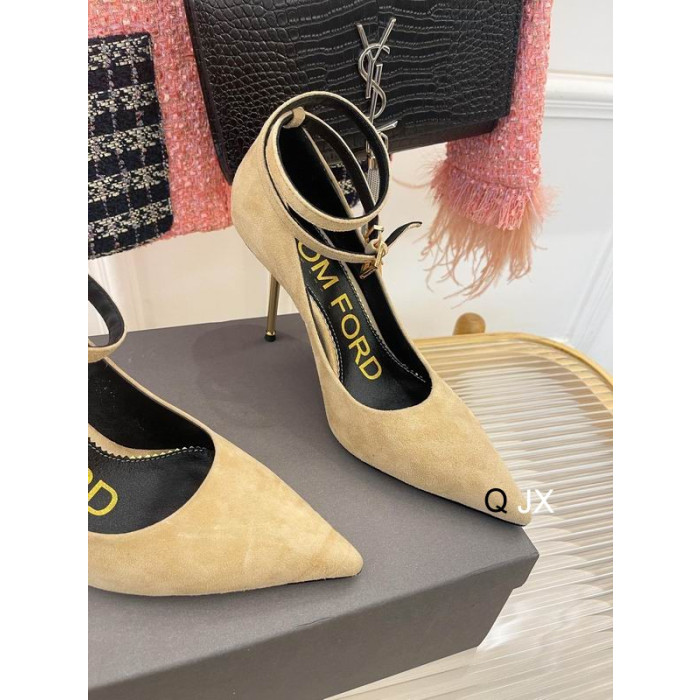 Cipele-brod Sa oštrim vrhom na щиколотке s Бархатным Dvorca Tom Ford Marelica boje