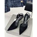Tom Ford 10-сантиметровые Baršun Asimetrične cipele-brod s kristalima boje Crna 01