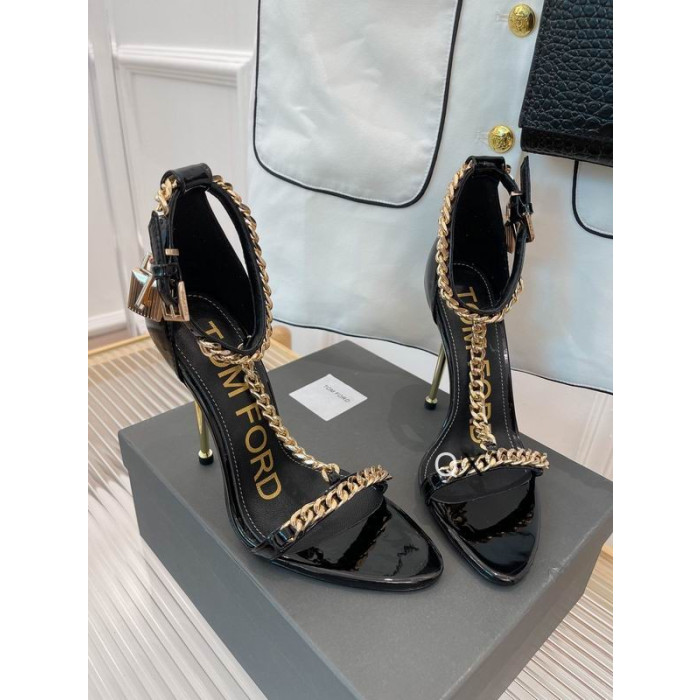 Siyah Tom Ford Rugan Zincir Sivri Burunlu Ayak Bileği Kayışlı Sandalet