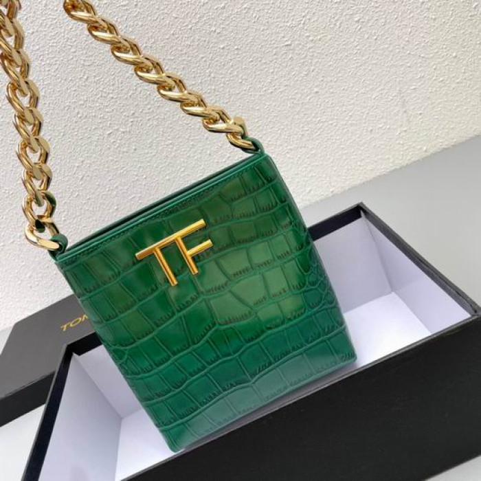 Yeşil Renkte Tom Ford Kalın Zincirli Timsah Desenli Koltuk Altı Çantası