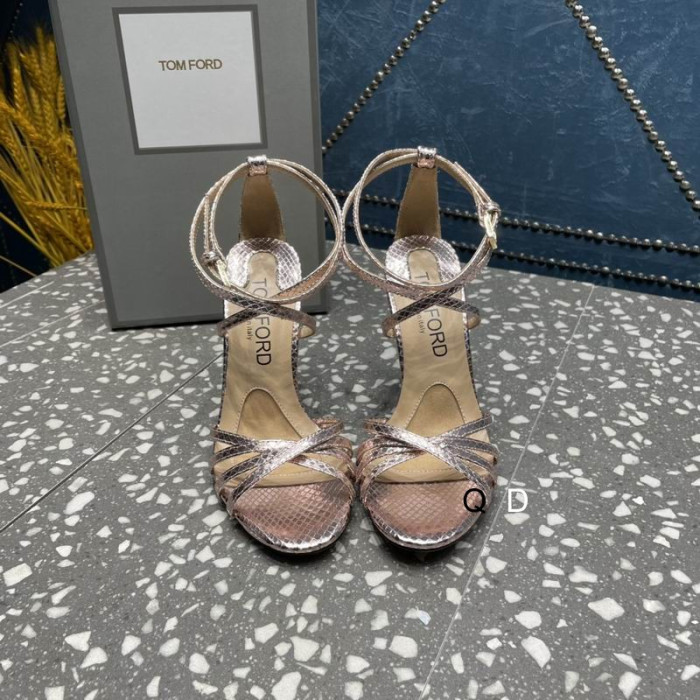 Tom Ford 10.5 cm Laminado Estampado Pitón de Ida de la Sandalia En Champagne