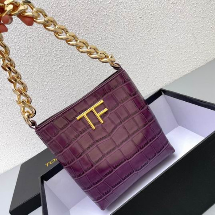 Tom Ford Gruesa Cadena De Patrón Del Cocodrilo De La Axila Bolsa En Color Morado