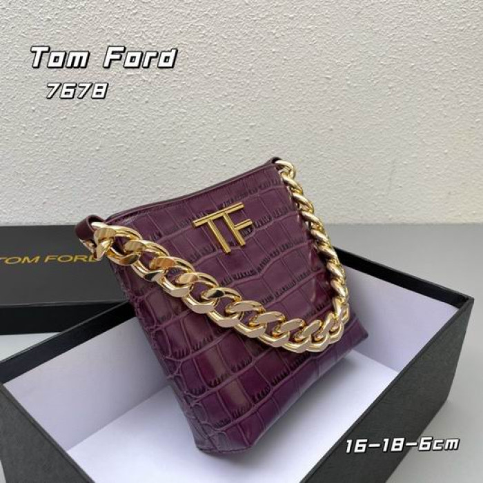 Tom Ford Gruesa Cadena De Patrón Del Cocodrilo De La Axila Bolsa En Color Morado