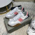 Tom Ford Gamuza Material Respetuoso Del Medio Ambiente James De La Zapatilla De Deporte En Color Gris/Blanco/Rosa