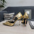 Tom Ford Con Estampado De Serpiente De Metal Open Toe Bombas En Oro