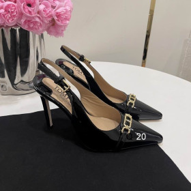 توم فورد 10cm براءات الاختراع والجلود ويتني Slingback في الأسود