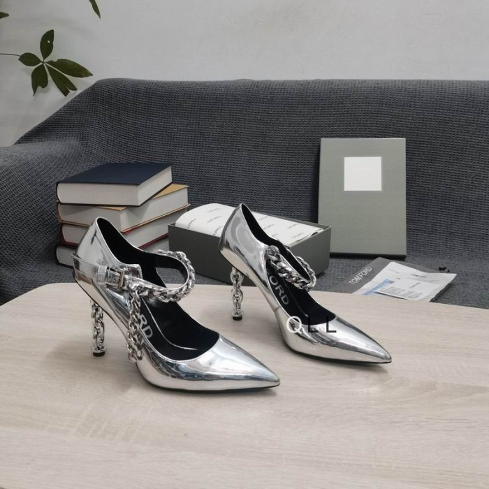 Tom Ford Patent Leder Metalen Ketting Puntige Hoge Hakken In Zilver