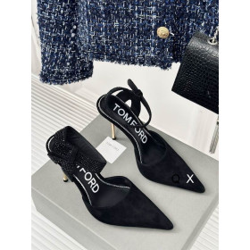 Tom Ford 10cm Velvet Asymmetrische Crystal pompen In Black02