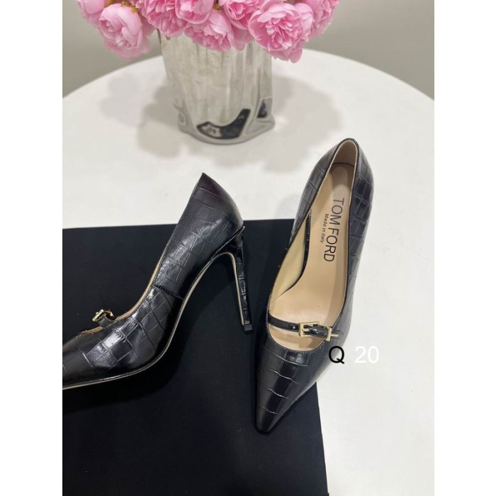 Tom Ford 10cm Kohokuvioitu Krokotiili Nahka Vyö Solki Teräväkärkiset-Toe Pumput Musta