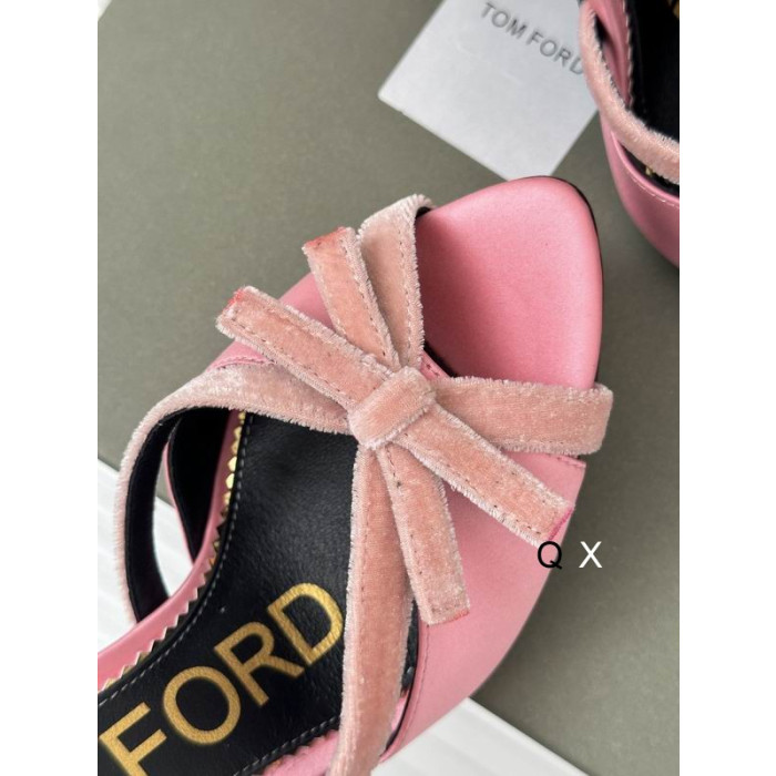 Tom Ford Velours Arc Sandale En Rose
