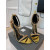 Tom Ford Patent Leather Chain Punkt-Zehe-Knöchel-Riemen Sandalen In Gold