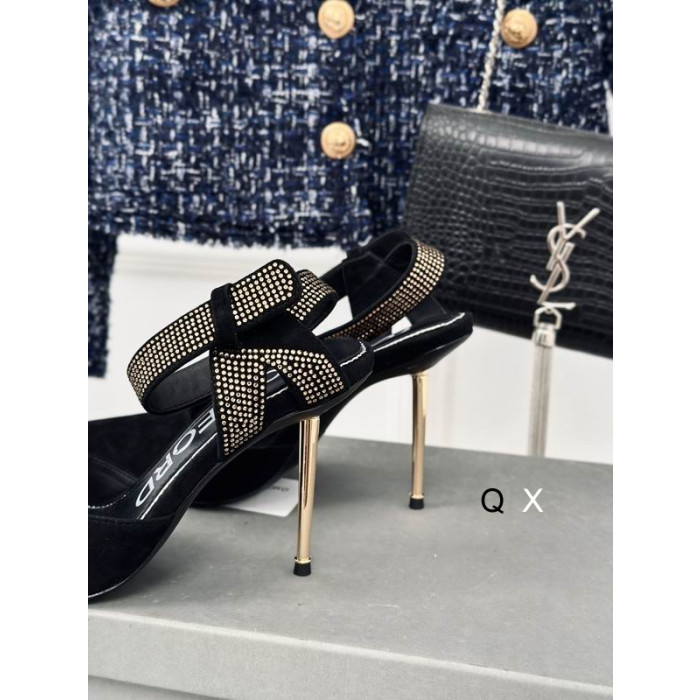 Tom Ford 10cm Βελούδο Ασύμμετρη Κρύσταλλο αντλίες Σε Black03
